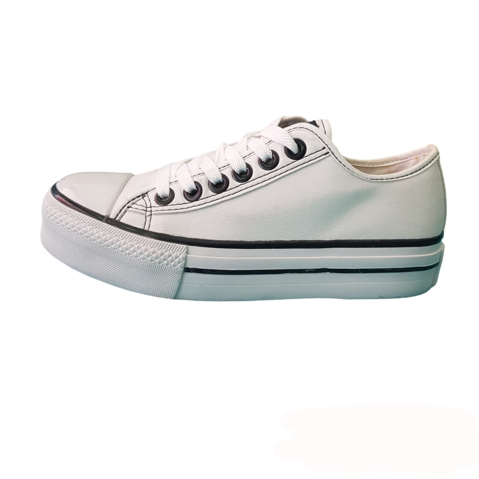 CHUCK-TYLOR-ALL-STAR-PLATFORM